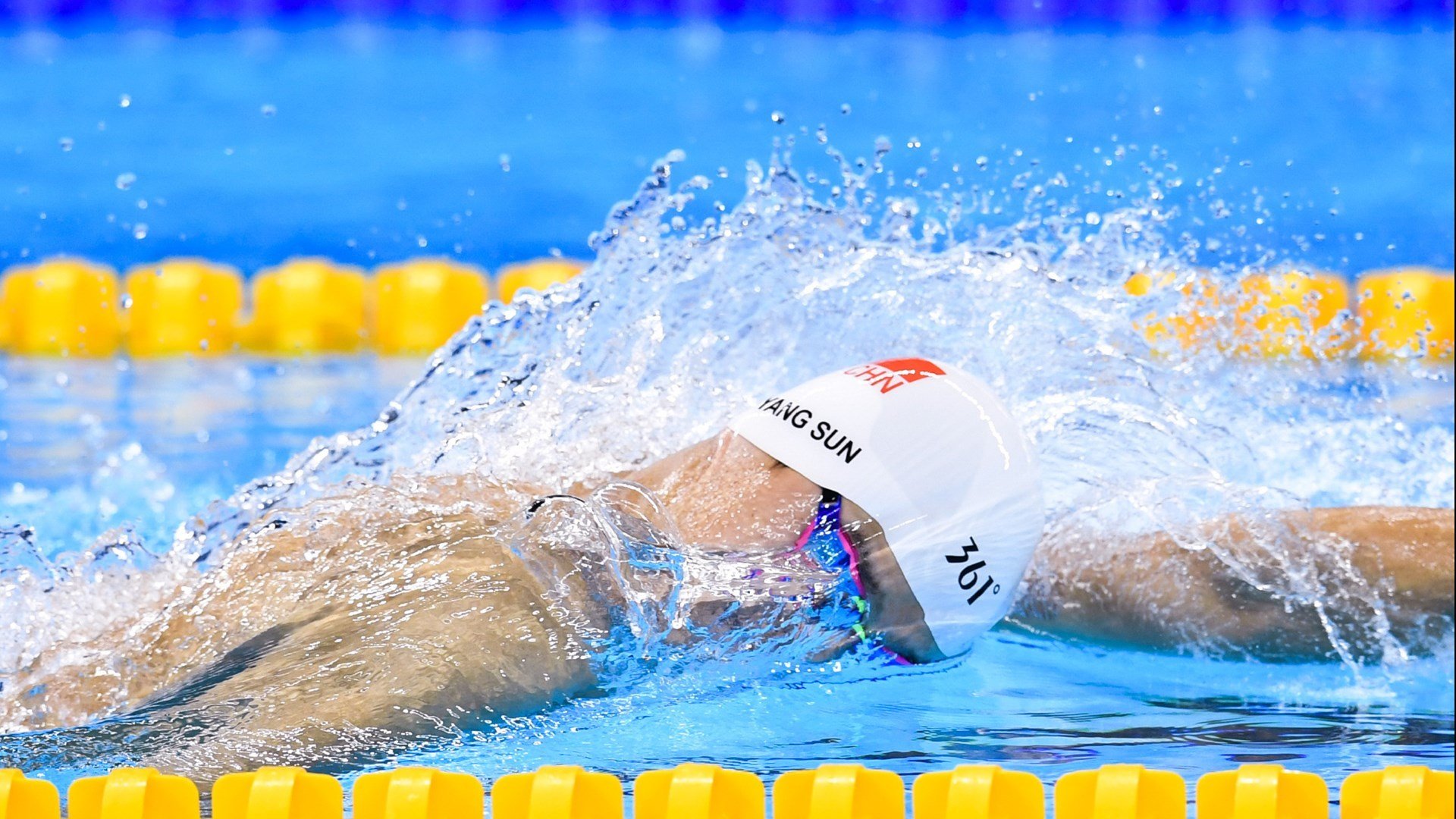 中国花样滑冰大奖赛北京站 冰舞组合以创新编排摘金，中国花样滑冰视频